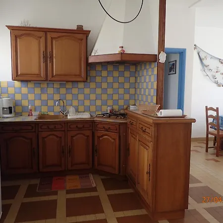Maison Bord De Сент-Илер-де-Рье
